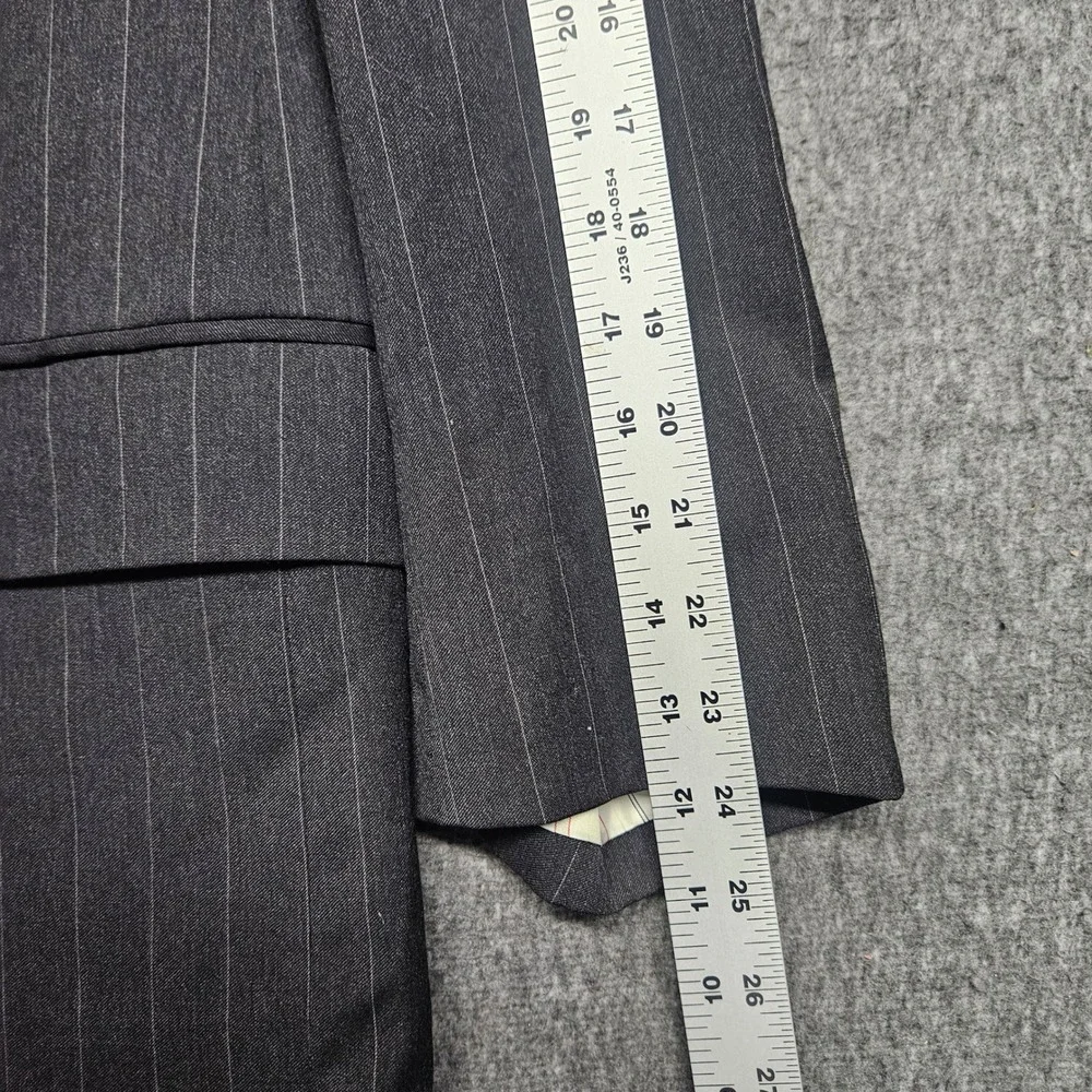 Jos. A. Bank Blazer Mens 44R Gray Pinstripe Wool Signature Collection USA